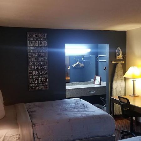 Hotel 2 Queen Beds Hotel Room 226 Booking Stillwater Exterior photo