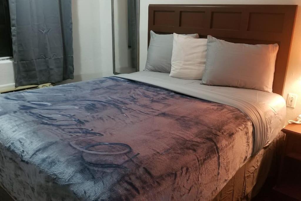 Hotel 2 Queen Beds Hotel Room 226 Booking Stillwater Exterior photo